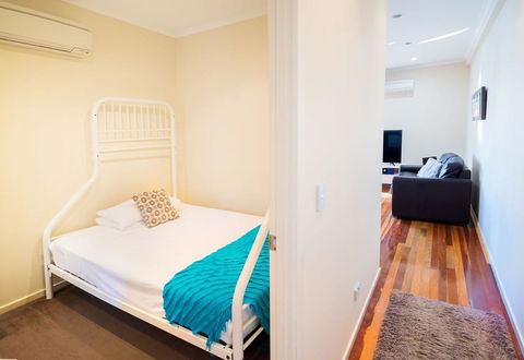 Airlie Apartments - Accommodation Perth 23