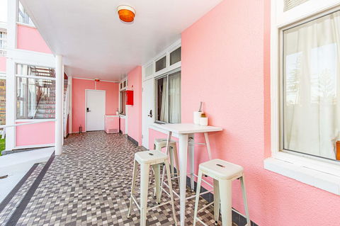 The Pink Hotel Coolangatta - Accommodation Perth 3