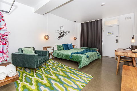 The Pink Hotel Coolangatta - Accommodation Perth 28