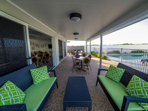 Mackay Oceanside Central Hotel Official - Perth Resorts 32