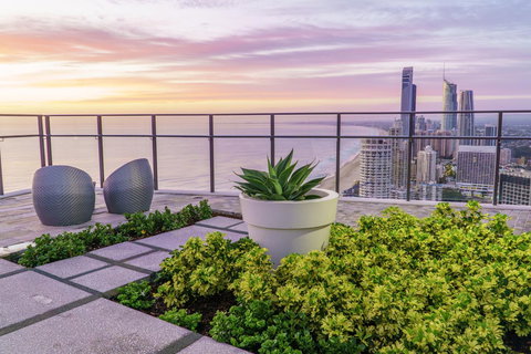 Rhapsody Resort - Official - Perth Resorts 11