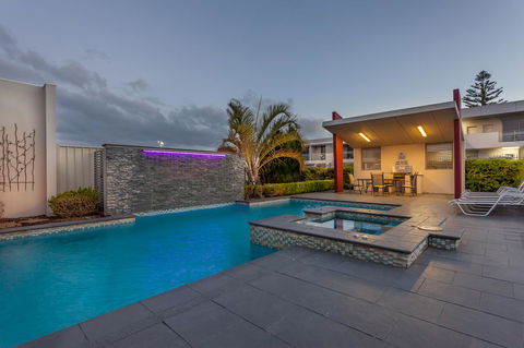 Platinum International - Perth Resorts 24