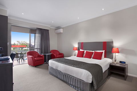 Platinum International - Perth Resorts 14