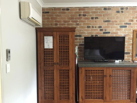 Country Gardens Motor Inn - Perth Resorts 25
