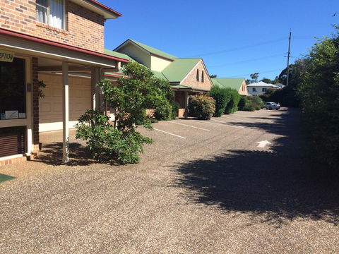 Country Gardens Motor Inn - Perth Resorts 0