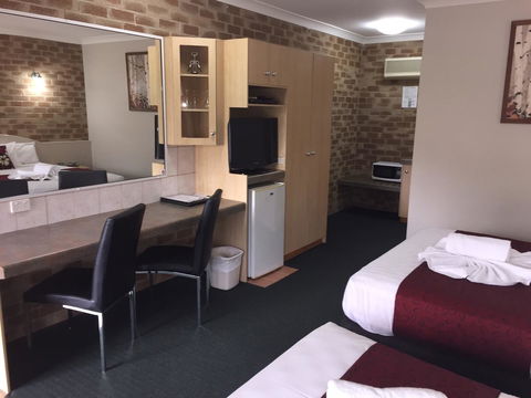 Country Gardens Motor Inn - Perth Resorts 16