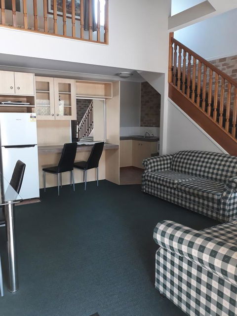 Country Gardens Motor Inn - Perth Resorts 2