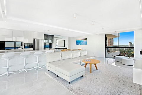 ULTIQA Beach Haven On Broadbeach - Accommodation Perth 3