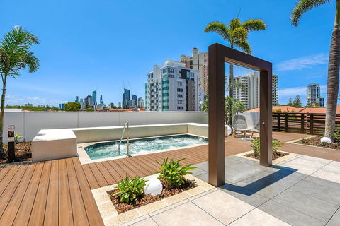 Qube Broadbeach Ocean View Apartments - Accommodation Perth 12