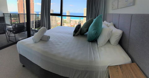 Qube Broadbeach Ocean View Apartments - Accommodation Perth 23