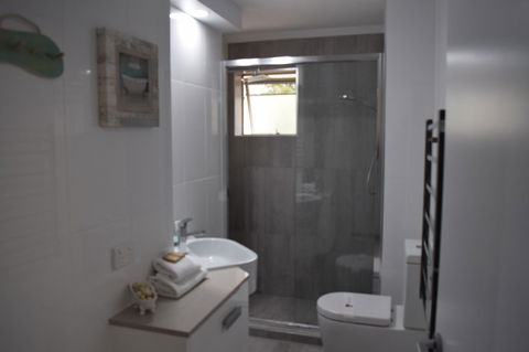Raintrees Moffat Beach - Accommodation Perth 11