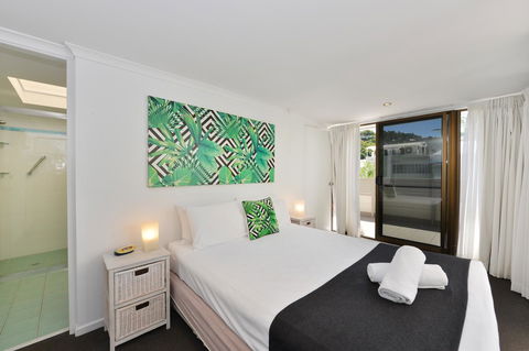 Seascape Holidays - Tropical Reef Apartments - Accommodation Perth 7