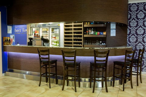 The Robert Towns - Accommodation Perth 14