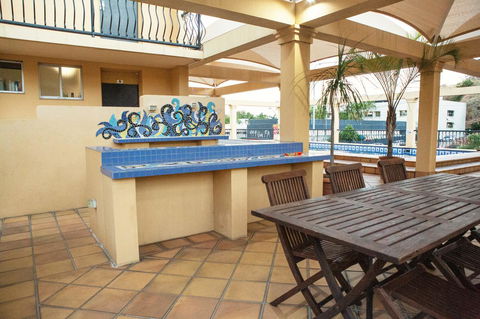 The Robert Towns - Accommodation Perth 7