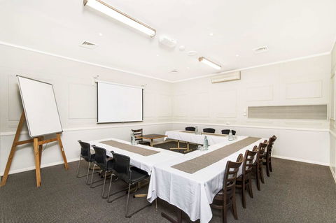 The Robert Towns - Accommodation Perth 19