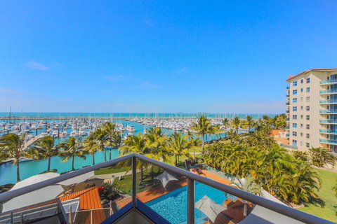 Mantra Mackay - Perth Resorts 9