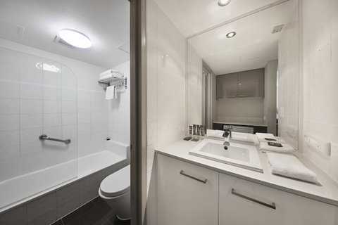 Novotel Surfers Paradise - Accommodation Perth 19