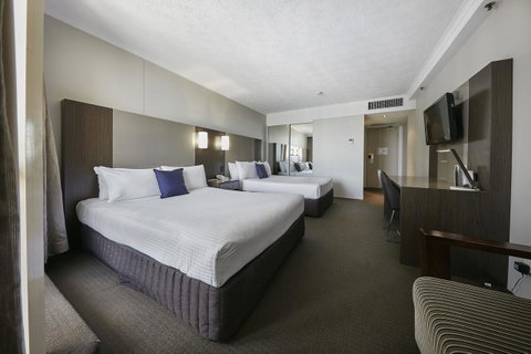 Novotel Surfers Paradise - Accommodation Perth 11
