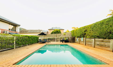 Ambassador On Ruthven - Accommodation Perth 7