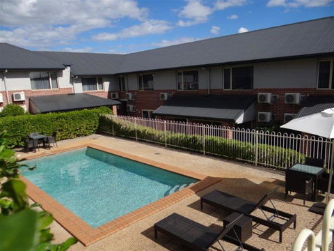 Ambassador On Ruthven - Accommodation Perth 26