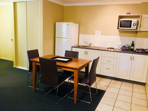 Ambassador On Ruthven - Accommodation Perth 35