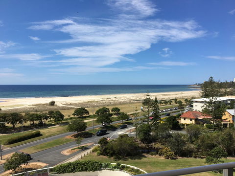 Kirra Surf Apartments - Accommodation Perth 28