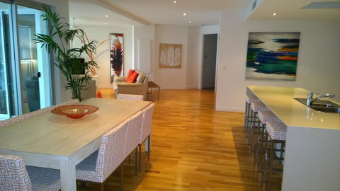 Coral Cove Apartments - Accommodation Perth 4