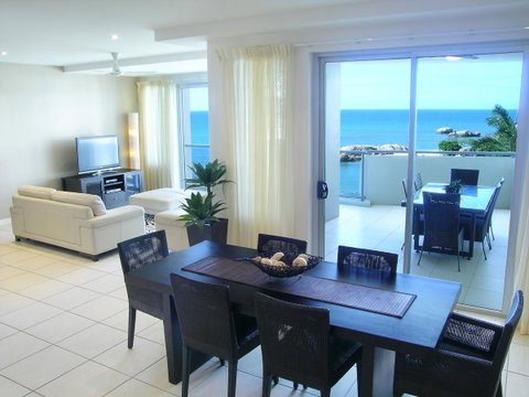 Coral Cove Apartments - Accommodation Perth 15