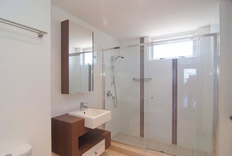 Coral Cove Apartments - Accommodation Perth 10