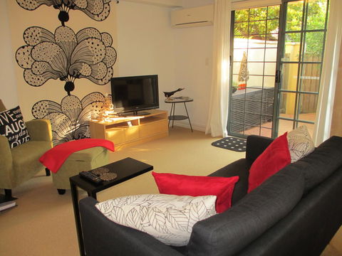 Powerhouse Apartments - Accommodation Perth 11
