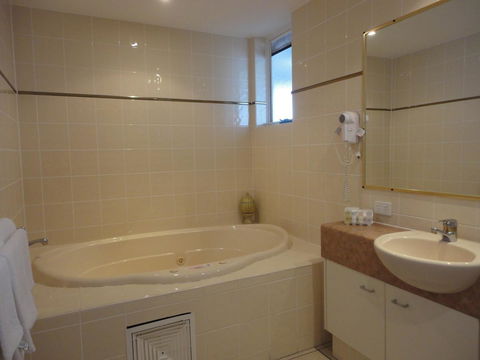 Aquarius Resort - Accommodation Perth 25