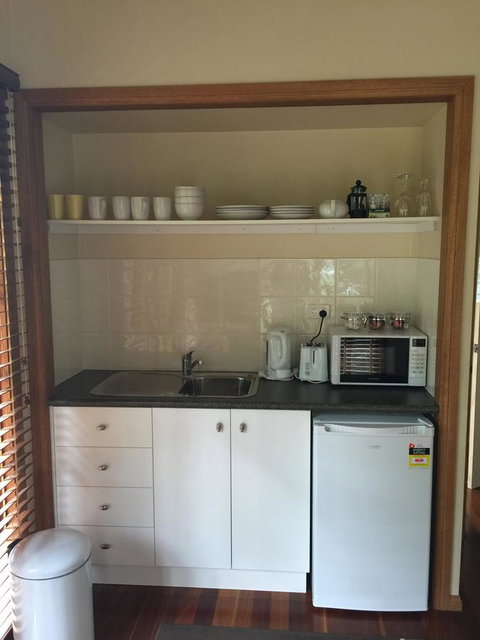 Allumbah Pocket Cottages - Perth Resorts 43