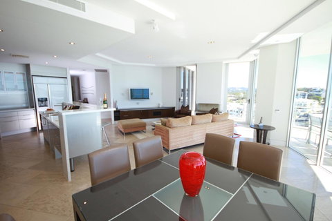Oceans Mooloolaba - Accommodation Perth 25