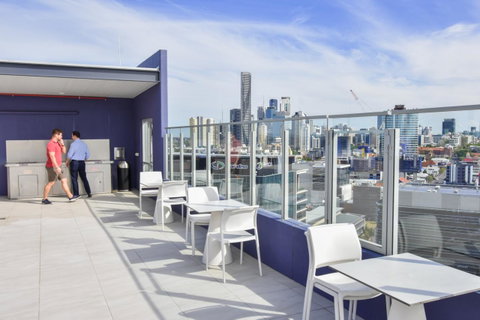 Belise Apartments - Perth Resorts 10
