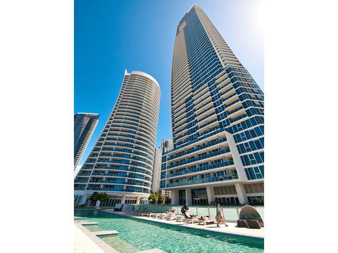 H Star Residences-- Paradise Stayz - Perth Resorts 26