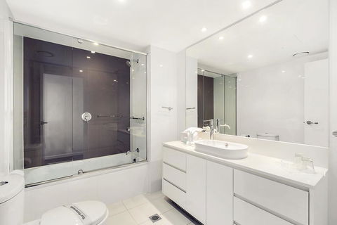 H Star Residences-- Paradise Stayz - Perth Resorts 0
