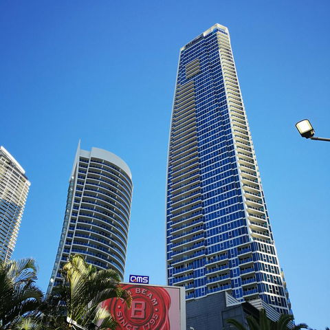 H Star Residences-- Paradise Stayz - Perth Resorts 13