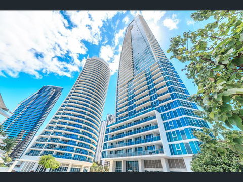 H Star Residences-- Paradise Stayz - Perth Resorts 20