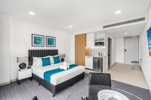 Essence Suites Taringa - Perth Resorts 11
