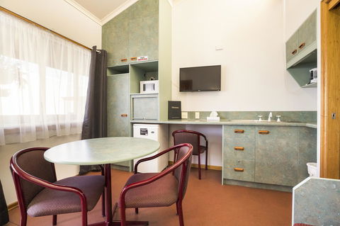 Downs Motel - Perth Resorts 7