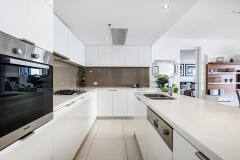 Ultra Broadbeach - Accommodation Perth 19