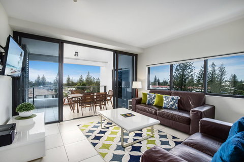 Ultra Broadbeach - Accommodation Perth 11