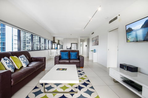 Ultra Broadbeach - Accommodation Perth 10