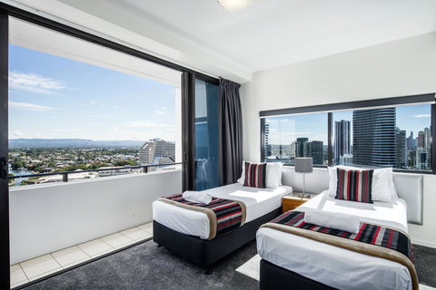 Ultra Broadbeach - Accommodation Perth 27