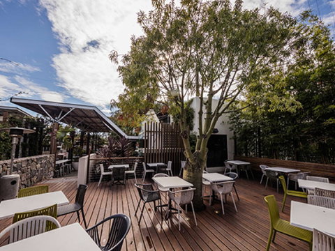 Eatons Hill Hotel - Accommodation Perth 36
