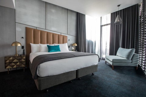 Eatons Hill Hotel - Accommodation Perth 30