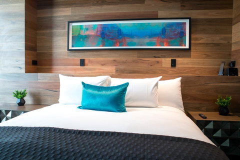 Eatons Hill Hotel - Accommodation Perth 25