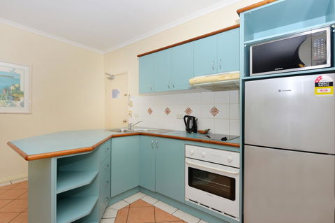 Seascape Holidays - Coral Apartments - Accommodation Perth 16