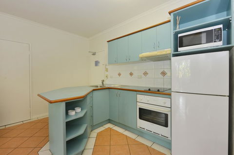 Seascape Holidays - Coral Apartments - Accommodation Perth 4