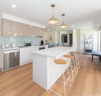 Waterfront Theme Park Getaway - Accommodation Perth